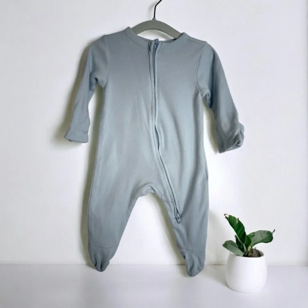 Old Navy Unisex Sleep & Play 2-Way-Zip Footed One-Piece for Baby Blue